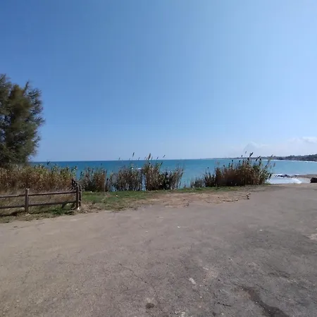 Casa In Riva Al Mare 別荘